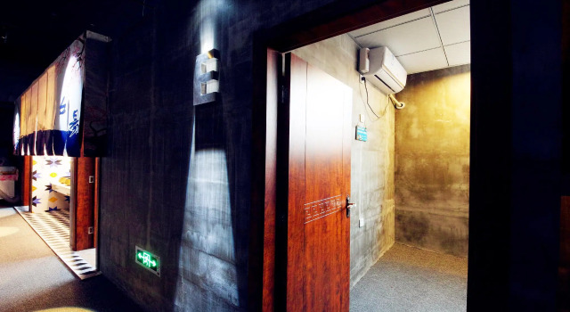 Кровать в общем номере (мужской номер) Huangshan Scenic Welda Capsule Youth Hostel