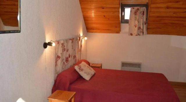 Appartement Esquièze-Sère, 4 pièces, 7 personnes - FR-1-402-73, Buchen Sie Ferienwohnung Esquieze-Sere Languedoc-Roussillon