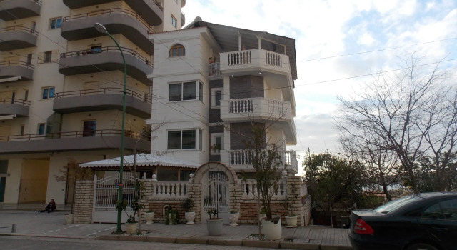 Villa Xika, Varaa Villa Sarandë Vlorë County