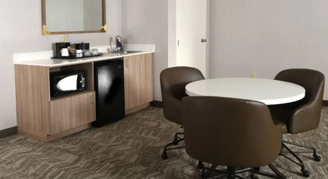 SpringHill Suites Des Moines West, Rezerwuj Hotel Hotele w Iowa z basenem, Basen