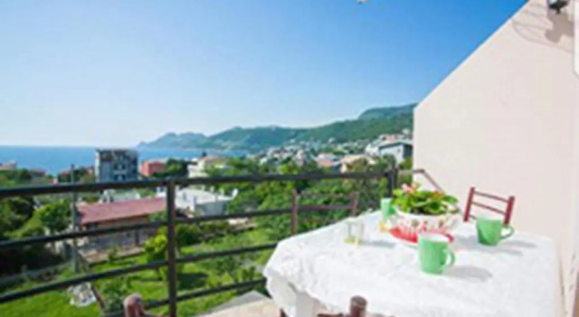 Апартаменты с 2 комнатами с балконом и с видом на море Apartments Taida