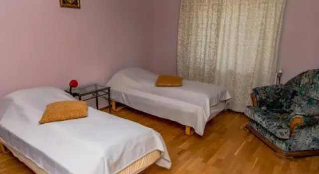 Noring Guest House, Varaa Matkakoti Lupeni 