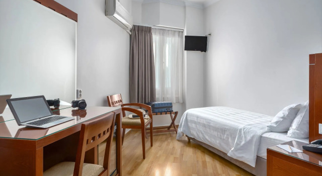 Одноместный номер Attalos Hotel