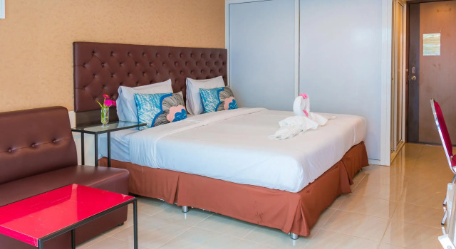 Villa Pool Lay Resort Pattaya, Забронировать Курортный отель Хуай Яй Чонбури