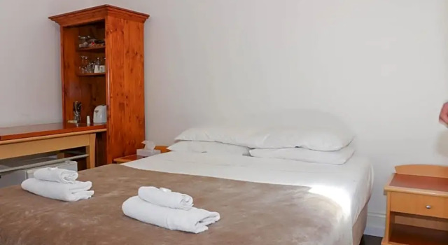 Двухместная студия с балконом Glasgow Arms Hotel Ultimo