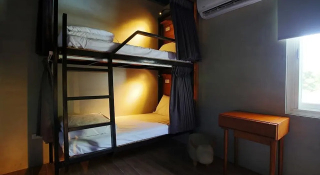 Кровать в общем номере (женский номер) Liuqiu Backpackers Hostel
