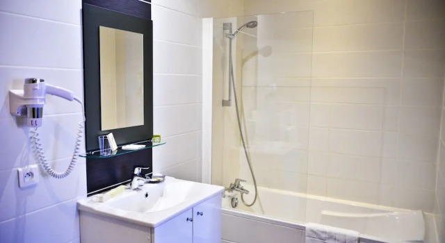 Номер Comfort Hotel Le Comty