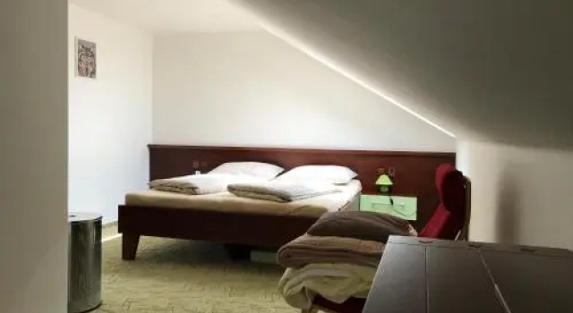Penzion JaRo, Prenota Hotel Hotel a Moravia meridionale con parcheggio, Parcheggio