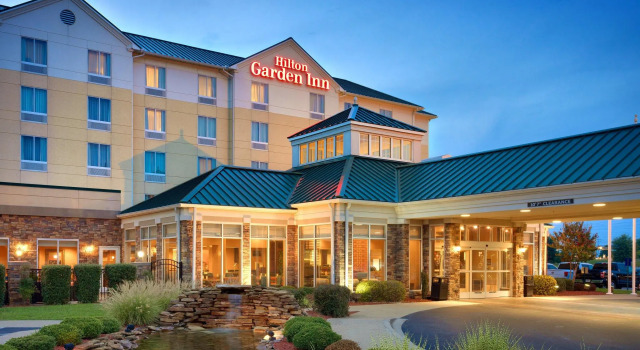 Hilton Garden Inn Clarksville, Rezerwuj Hotel Hotele w Clarksville z basenem, Basen