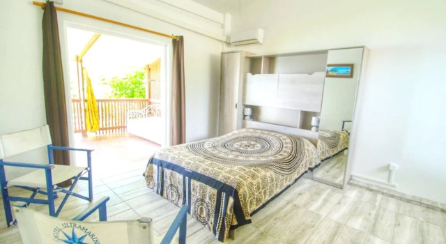 House with 2 Bedrooms in Le Diamant, with Wonderful Sea View, Enclosed Garden And Wifi - 50 M From the Beach, Varaa Lomakoti Mökit kohteessa Fort-de-France, Mökki