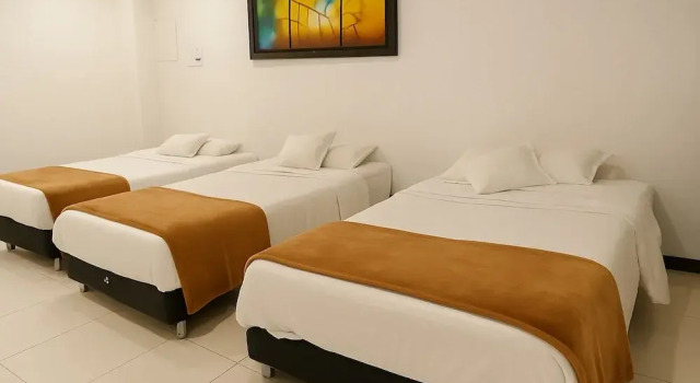 Номер Comfort Corferias Embajada Suites