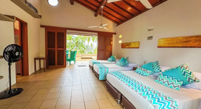 Deluxe quadruple chambre Hotel Chiniu