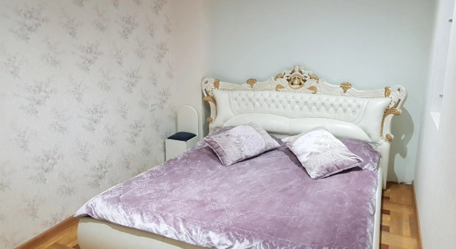 Apartament-46 in the center of Yerevan, Забронировать Отель Отели Еревана с парковкой, рядом с Ереванский государственный университет, Парковка