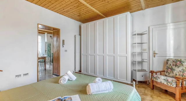 Butterfly Apartment