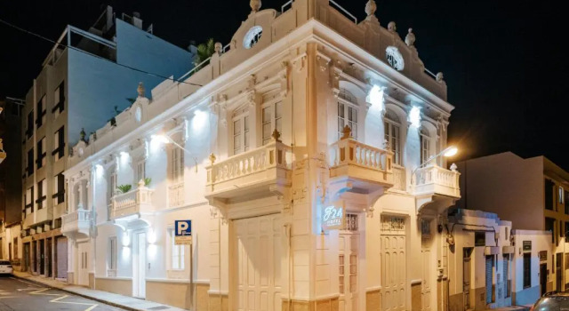 Emblemático F24-Only Adults B&B, Забронировать Отель «постель и завтрак» Отели Санта-Крус-де-Тенерифе 3 звезды, рядом с Культурный центр El Tanque, 3*