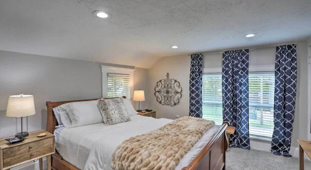 Коттедж Pet-friendly Home - 1/2 Mi to Downtown Willoughby!