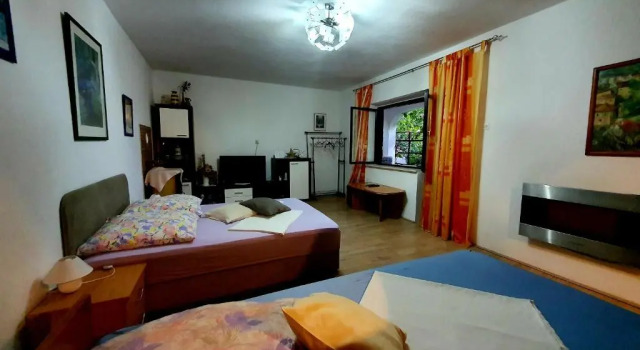 Студия Apartments Varga