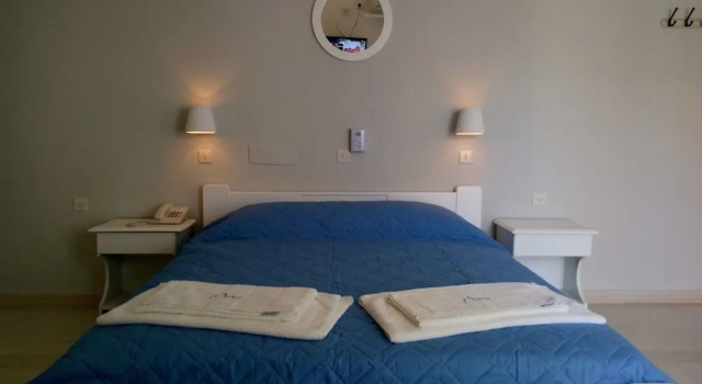 Номер Standard с балконом и с видом на сад Avra Beach Hotel