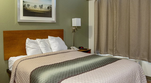 HomeTowne Studios by Red Roof Salem, OR, Prenota Hotel Salem 