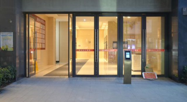 Love Esports Hotel (Zhengzhou Miaoli Commercial Center Longhu Tianjie Branch), Rezervovat Hotel Čeng-čou Henan