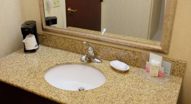 Doppel Studio Hampton Inn Lima