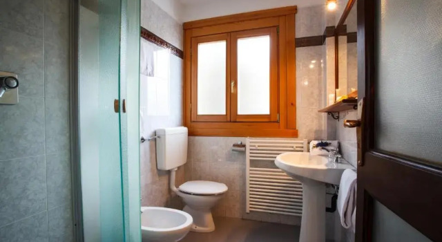 Standart dört kişilik oda Hotel Olimpic