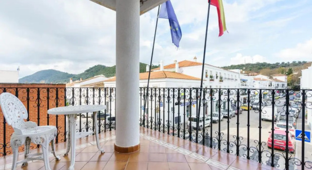 Полулюкс Hotel Los Castaños