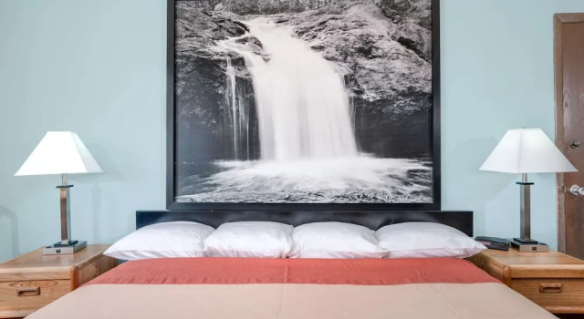 Doppel Suite Super 8 by Wyndham Tomah Wisconsin