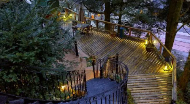 Zuoyun B&B, Prenota Bed & breakfast Hotel a Huzhou con piscina, Piscina
