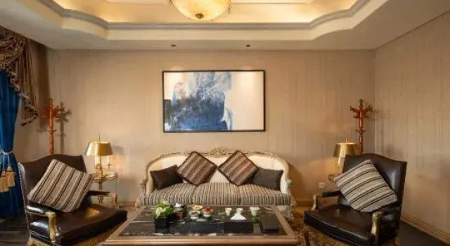 Люкс Presidential Harvest International Hotel