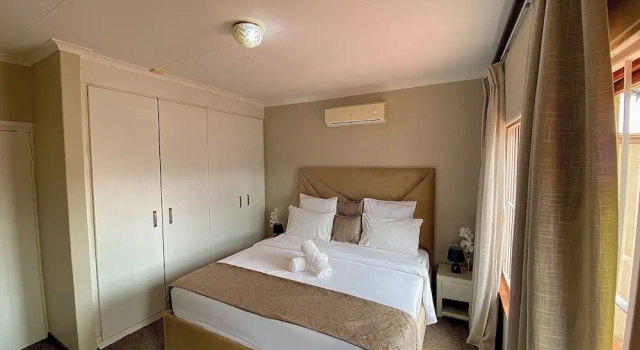 Kloofyard Guesthouse, Забронировать Отель Претория городской район Претория