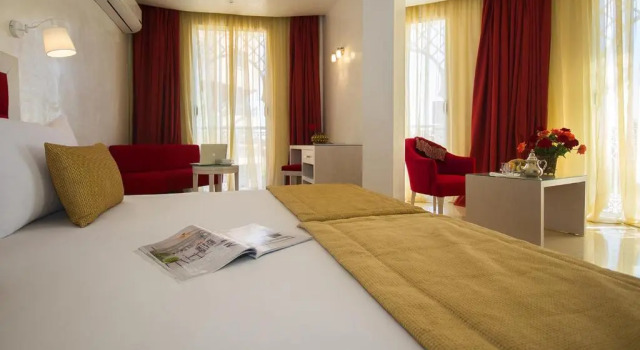 Полулюкс Hôtel Racine