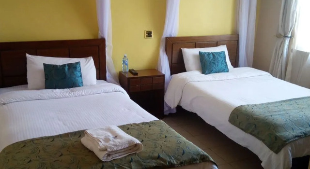 Shalom Hotel