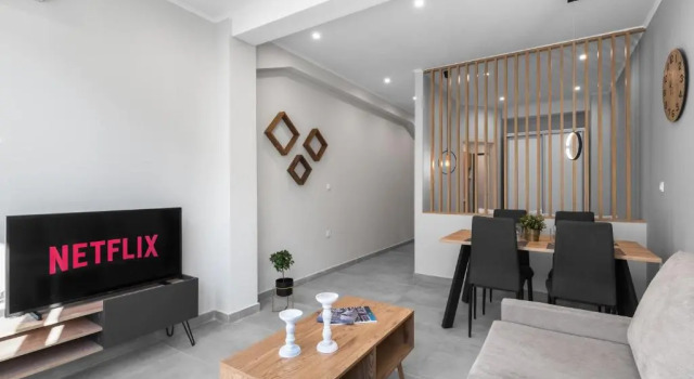Студия с балконом Penthouse Apartments, The Luxury Suites