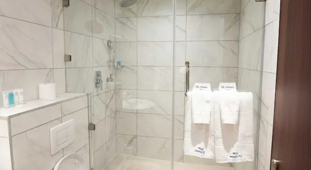 Люкс Отель The Crossroads Hotel Westlands
