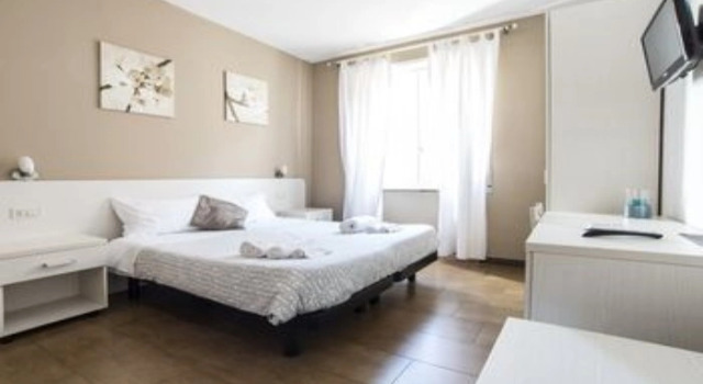 Anna Guest House, Prenota Affittacamere Aurelio Roma, vicino a Stazione Metro Cornelia
