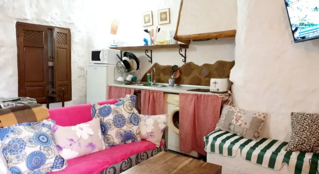Apartment With one Bedroom in Orce, With Wonderful Mountain View, Furnished Terrace and Wifi, Buchen Sie Ferienwohnung Orce Granada