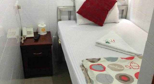 Одноместный номер Standard Canadian Hostel