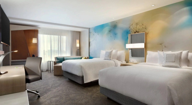 Четырёхместный номер Standard Courtyard by Marriott Toronto Mississauga/West