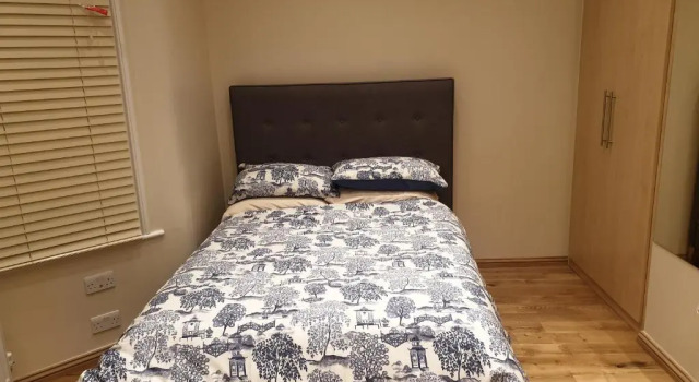London Luxury Apartments 5 min walk from Ilford Station, with FREE PARKING FREE WIFI, Varaa Huoneisto Asunnot kohteessa Merseyside, Huoneisto