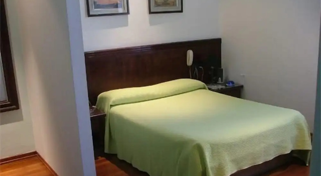 Четырёхместный номер Standard Sur Hotel
