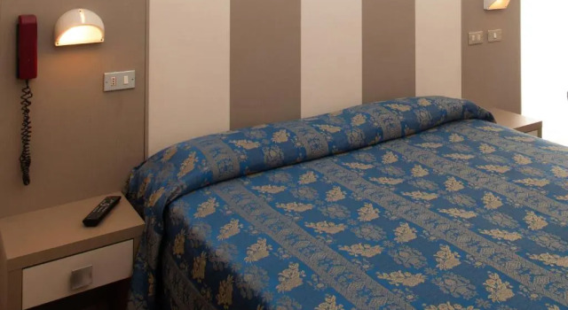 Полулюкс Hotel Imperiale