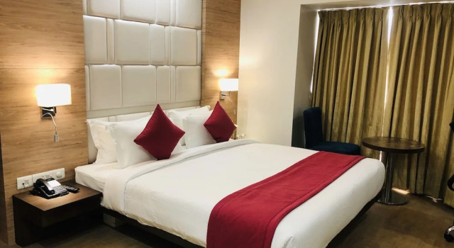 Номер Luxury The Grand Asansol