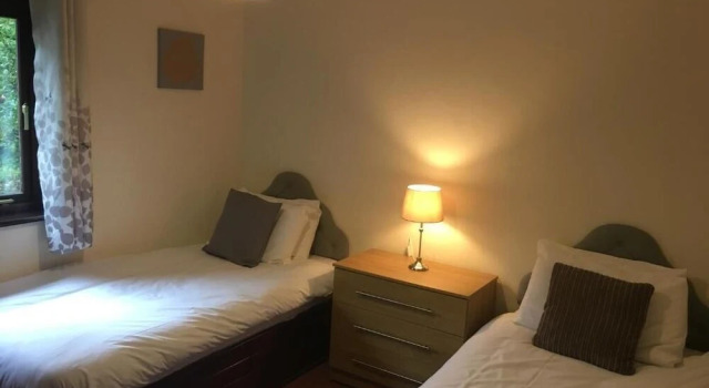 Primrose 18 Hot Tub-Tenby, Забронировать Отель Кармартен Carmarthenshire