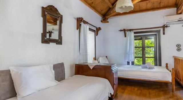 Elli Cottage