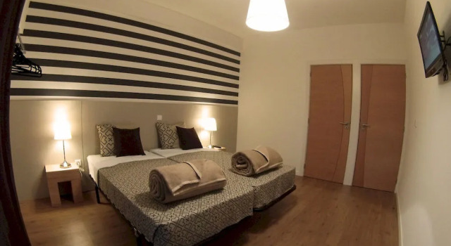 JustGo Hostel Braga, Забронировать Хостел Хостелы Браги, рядом с Кафедральный собор в Браге, Хостел