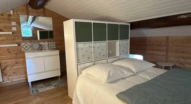 Cottage by River With Spa Near Carcassonne, Buchen Sie Resort Caudebronde Frankreich