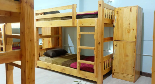 Plearn Hostel
