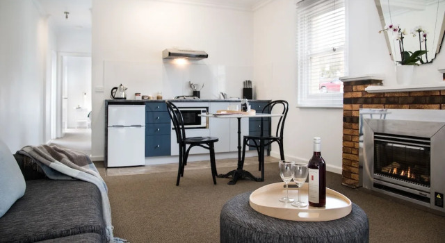 Lake Daylesford Apartments 2, Book Apartment Daylesford 