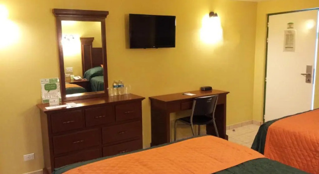 Четырёхместный номер Comfort Hotel Marques de Cima